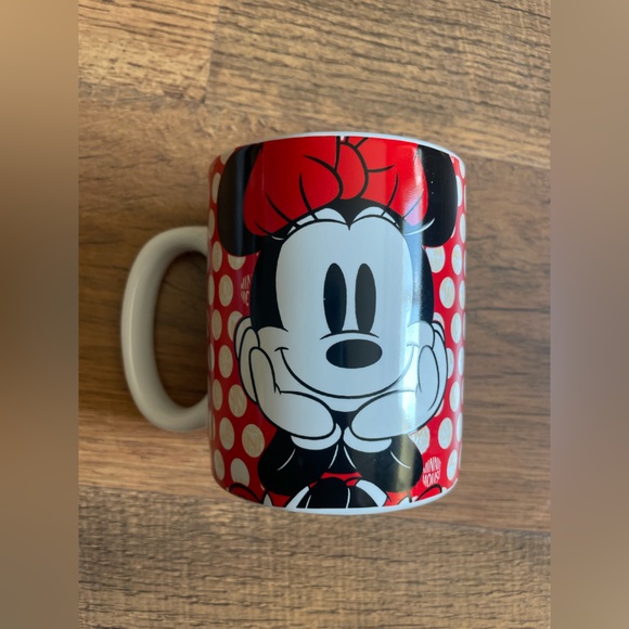 Minnie Mouse 12 once mug - Picture 2 of 4
